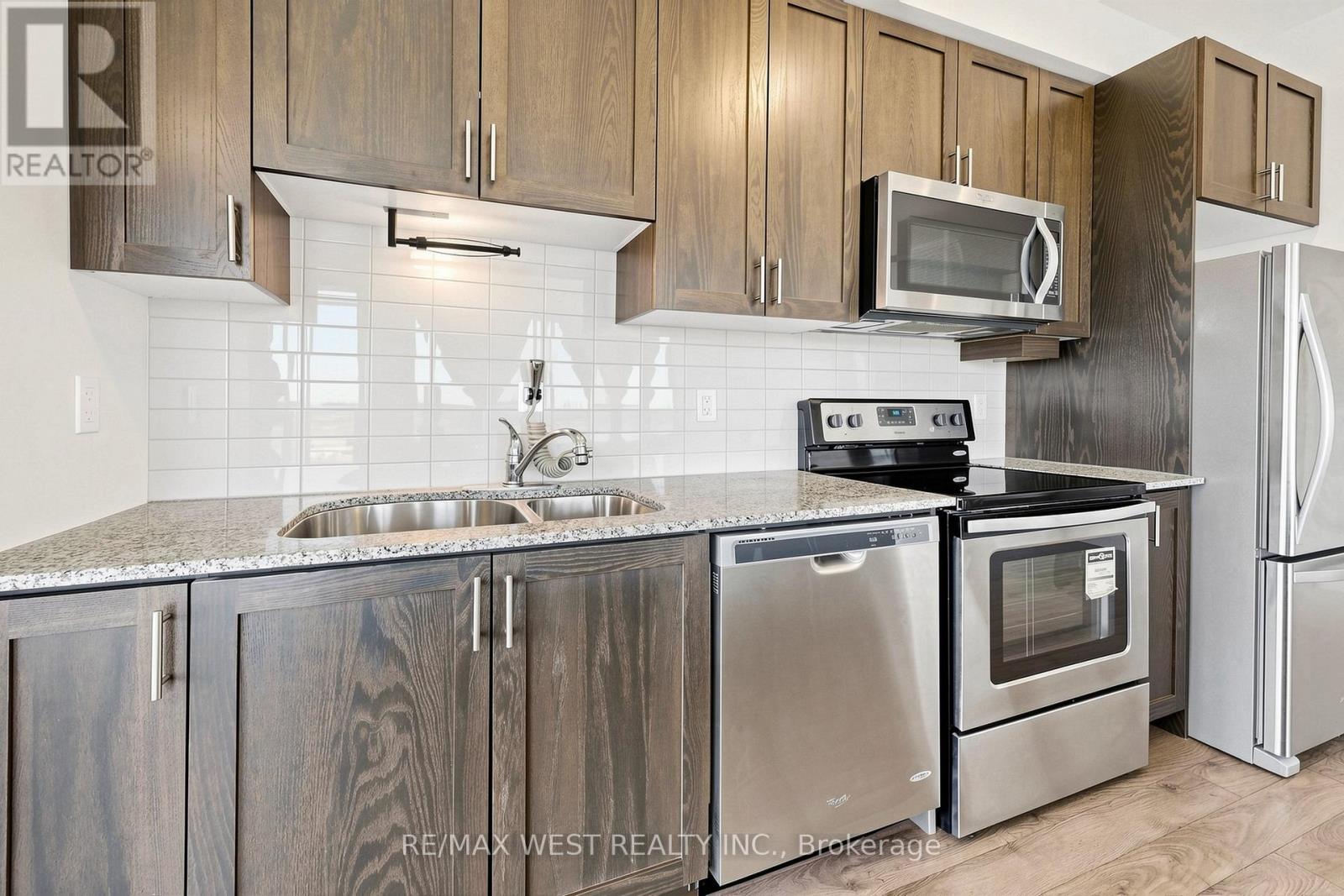 2602 - 2900 Highway 7 Road, Vaughan, Ontario  L4K 1W2 - Photo 12 - N13217802