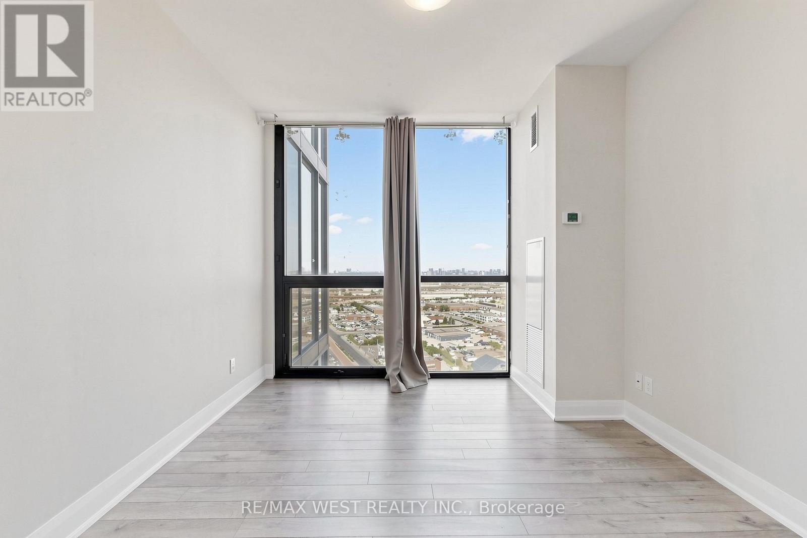 2602 - 2900 Highway 7 Road, Vaughan, Ontario  L4K 1W2 - Photo 16 - N13217802