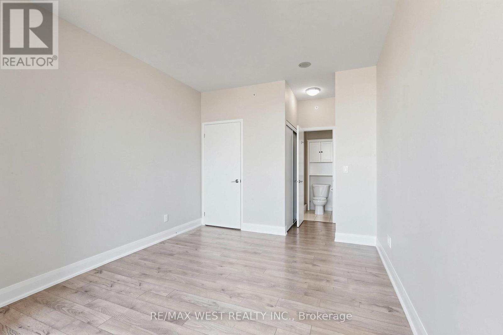2602 - 2900 Highway 7 Road, Vaughan, Ontario  L4K 1W2 - Photo 17 - N13217802