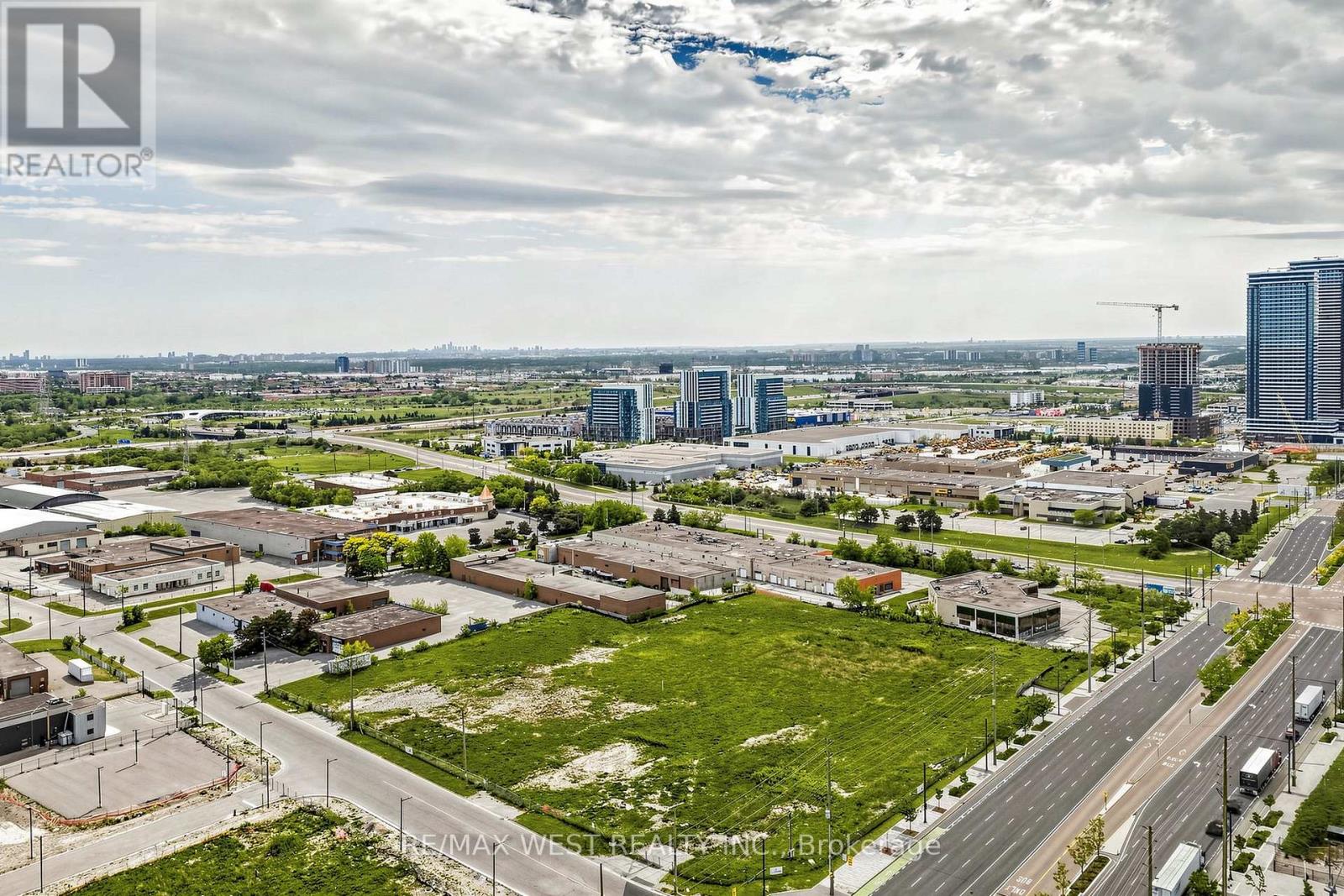 2602 - 2900 Highway 7 Road, Vaughan, Ontario  L4K 1W2 - Photo 30 - N13217802