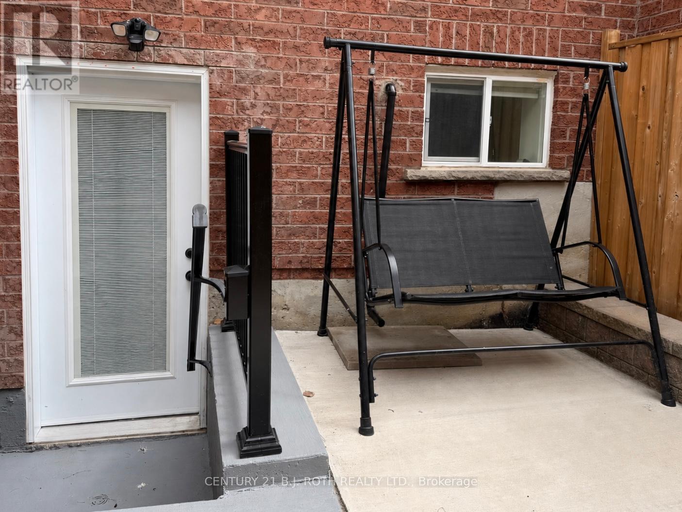 Bsmt - 4 Pinecliff Crescent, Barrie, Ontario  L4N 5V3 - Photo 1 - S13217714