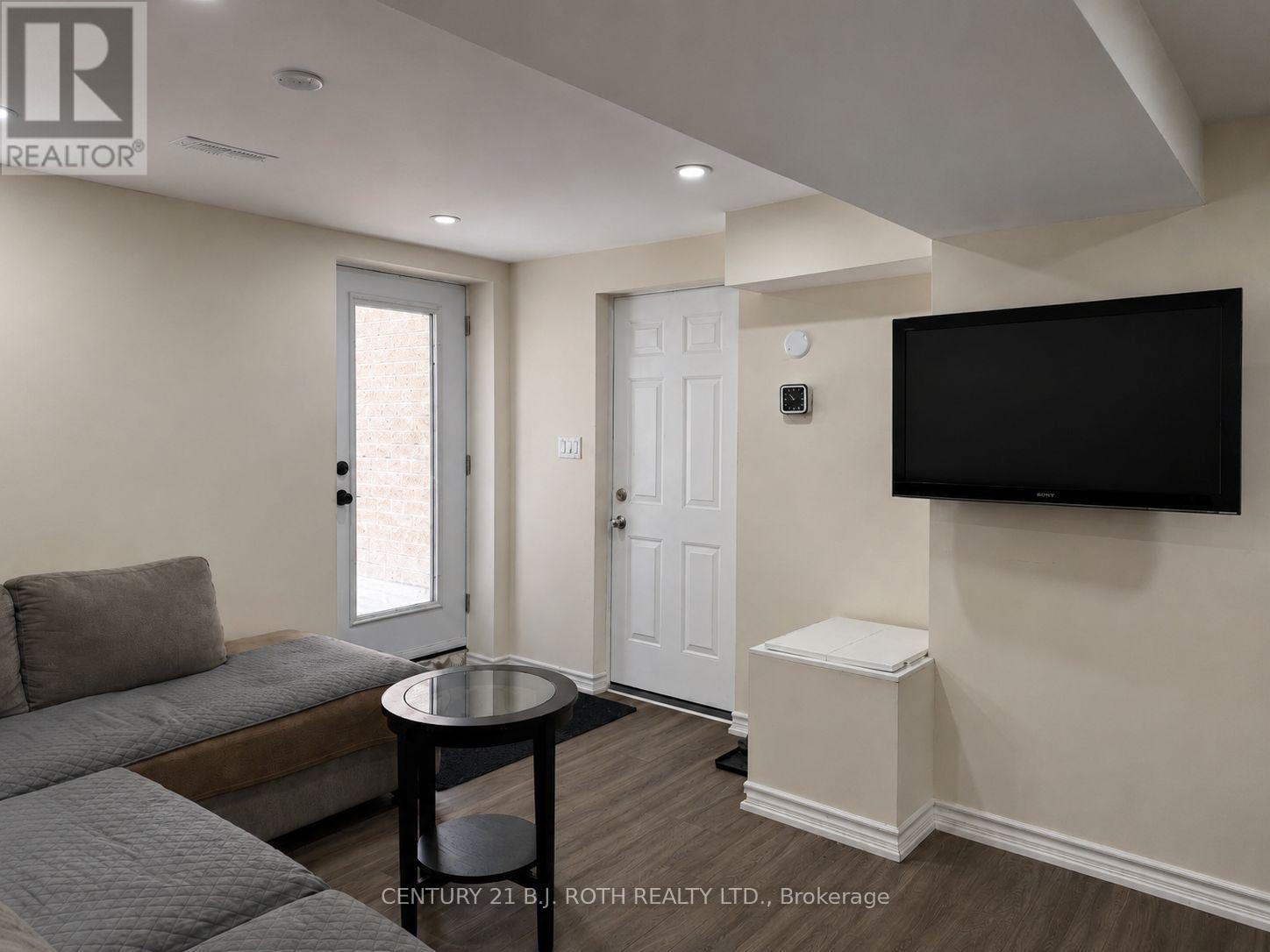 Bsmt - 4 Pinecliff Crescent, Barrie, Ontario  L4N 5V3 - Photo 4 - S13217714