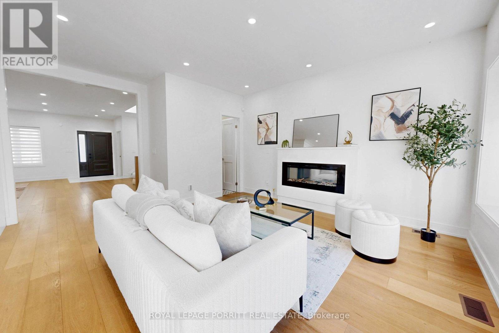 94 Edgecroft Road, Toronto, Ontario  M8Z 2C3 - Photo 10 - W13217722