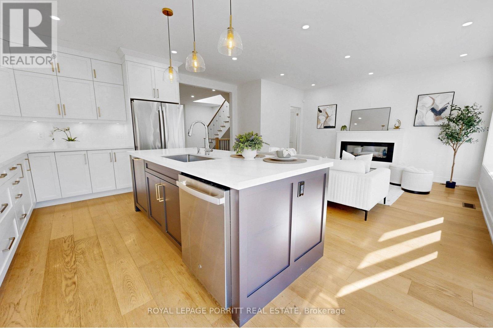 94 Edgecroft Road, Toronto, Ontario  M8Z 2C3 - Photo 18 - W13217722