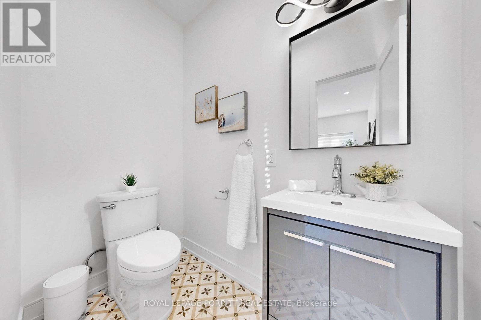 94 Edgecroft Road, Toronto, Ontario  M8Z 2C3 - Photo 22 - W13217722