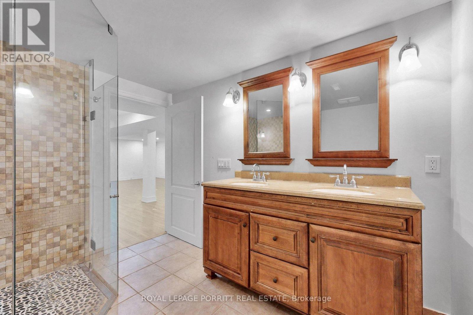 94 Edgecroft Road, Toronto, Ontario  M8Z 2C3 - Photo 42 - W13217722