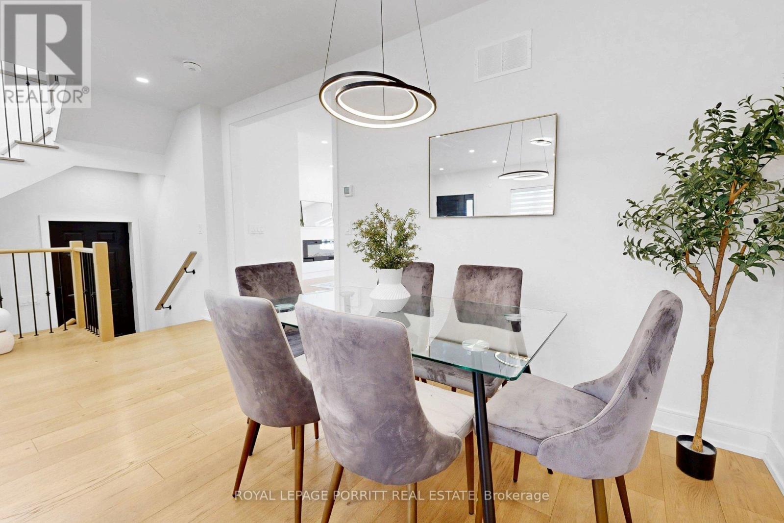 94 Edgecroft Road, Toronto, Ontario  M8Z 2C3 - Photo 7 - W13217722