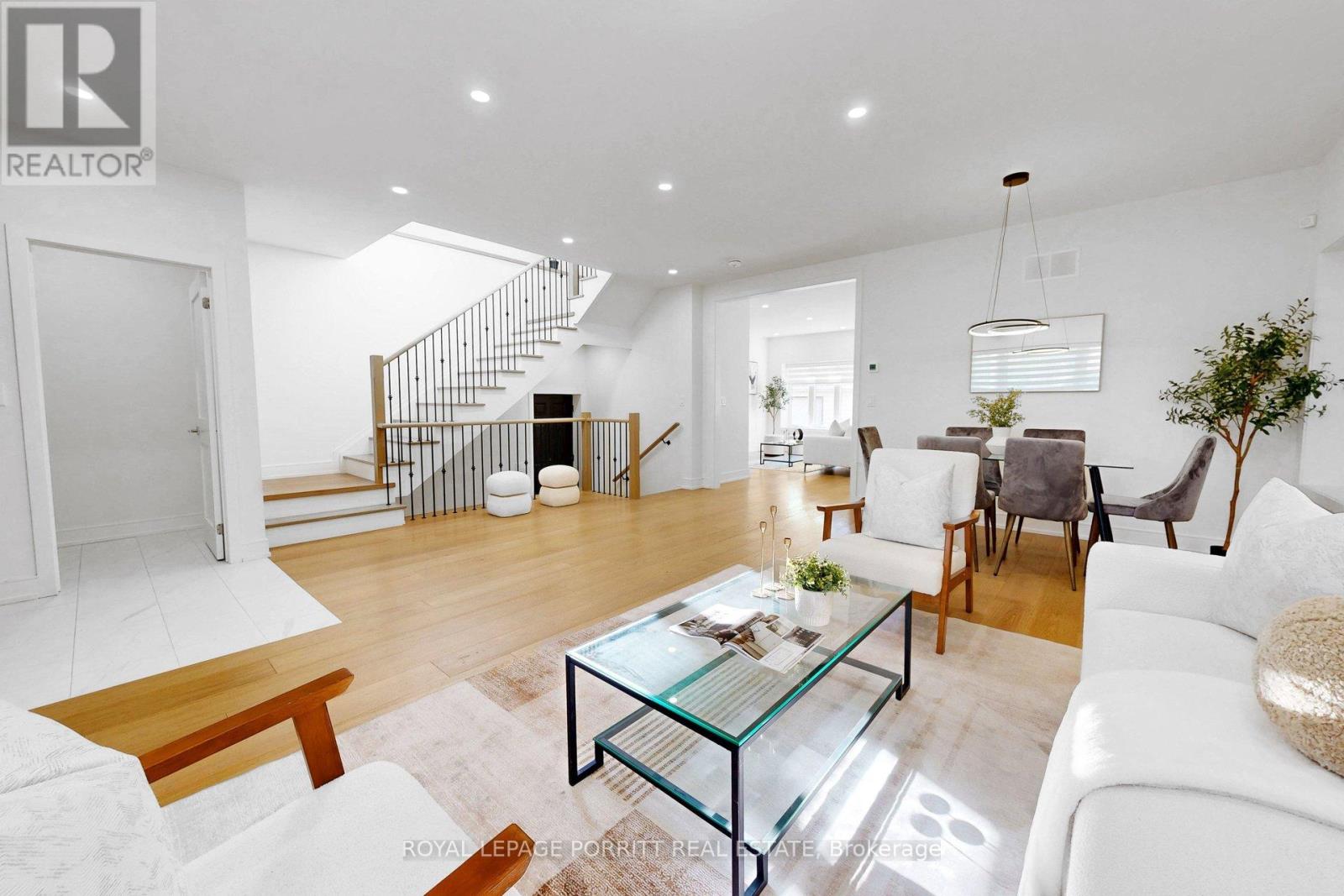 94 Edgecroft Road, Toronto, Ontario  M8Z 2C3 - Photo 8 - W13217722