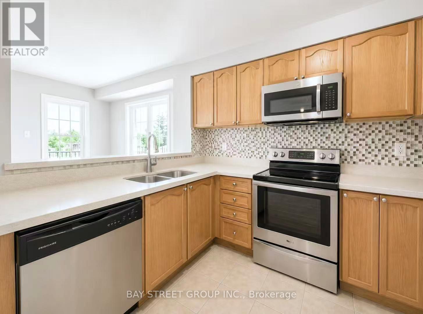 3168 Cabano Crescent, Mississauga, Ontario  L5M 0C4 - Photo 11 - W13217768