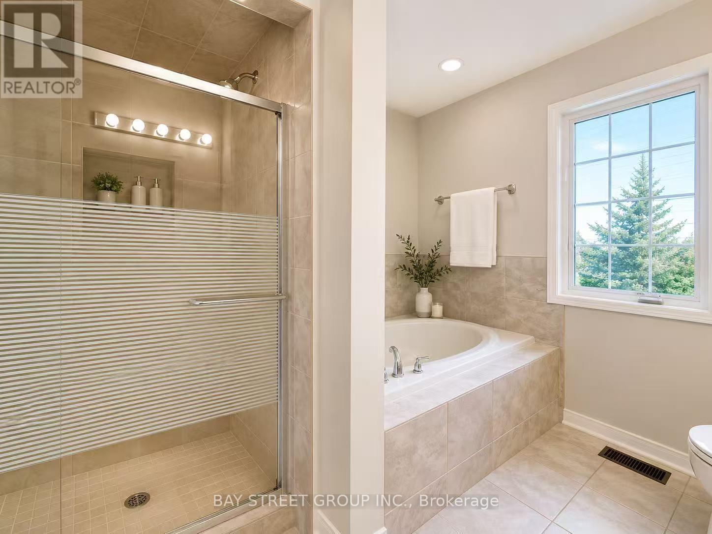 3168 Cabano Crescent, Mississauga, Ontario  L5M 0C4 - Photo 23 - W13217768