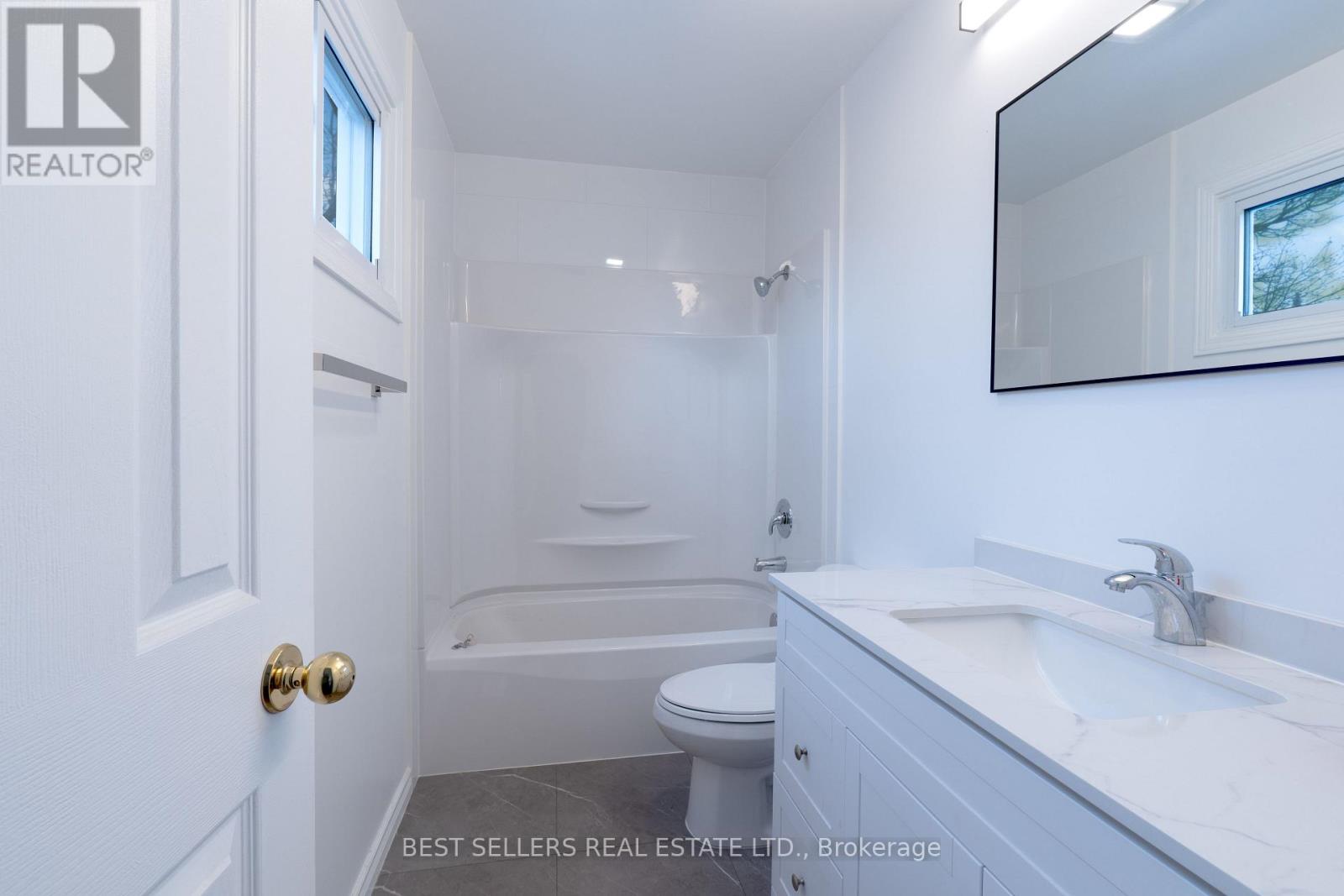 9 Herkley Drive, Brampton, Ontario  L6V 2E7 - Photo 17 - W13217776