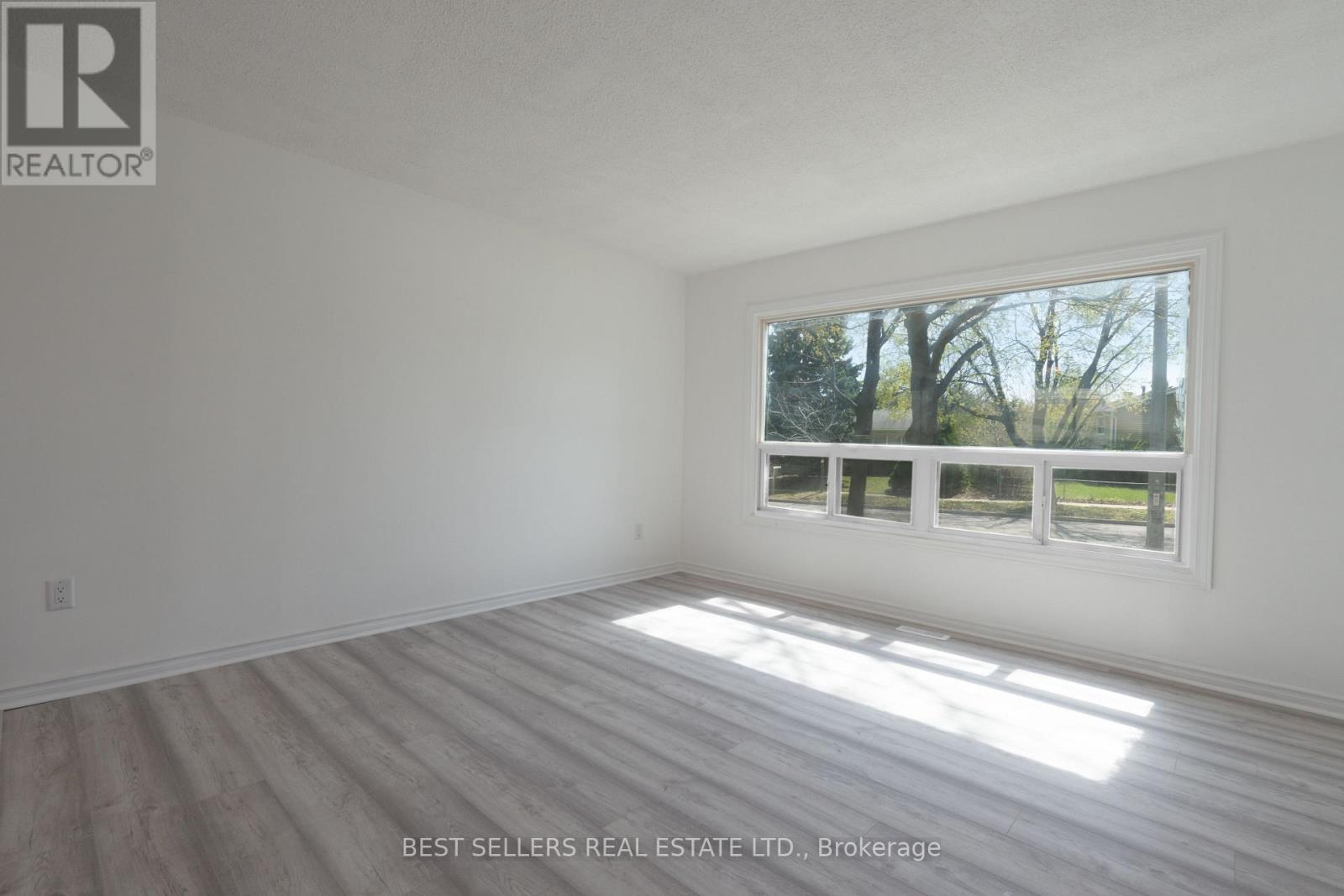 9 Herkley Drive, Brampton, Ontario  L6V 2E7 - Photo 7 - W13217776