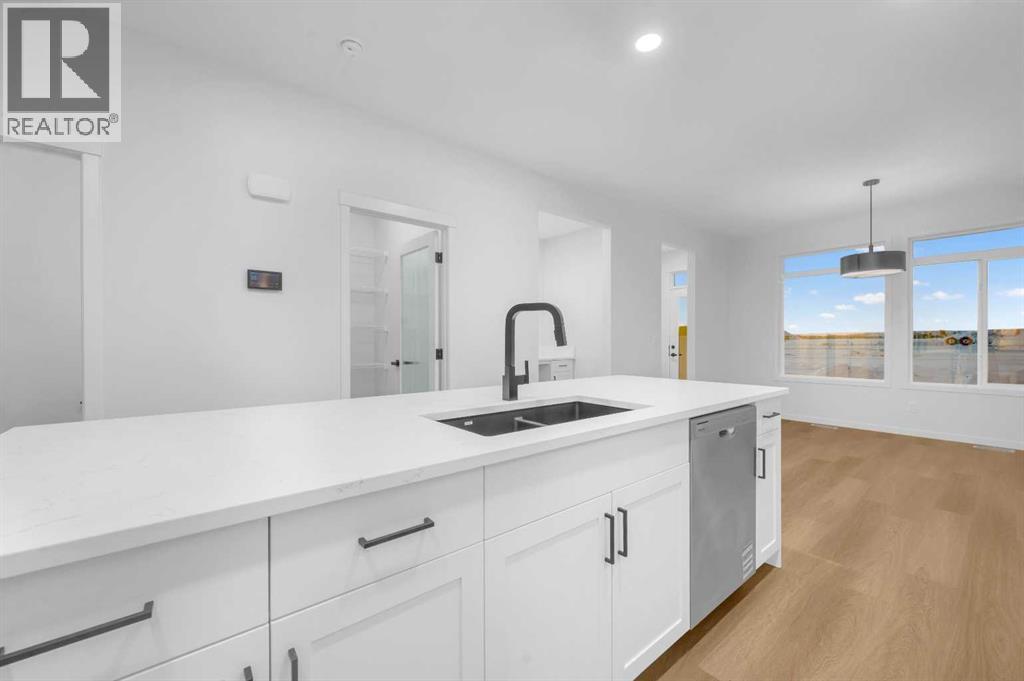 94 Royston Park NW, Calgary, Alberta  T3L 0M4 - Photo 19 - A2274456