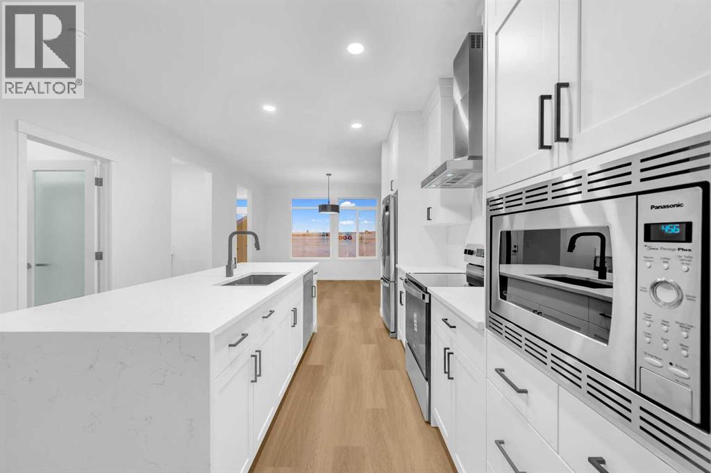 94 Royston Park NW, Calgary, Alberta  T3L 0M4 - Photo 18 - A2274456