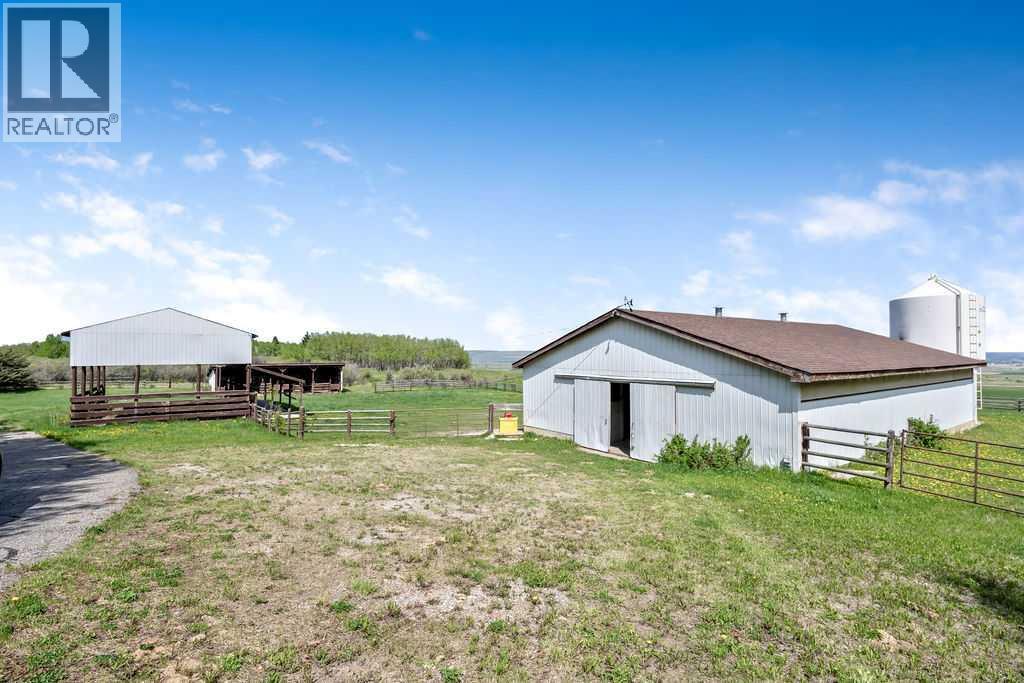 Tower Ridge Estates, Rural Rocky View County, Alberta  T3Z 2M2 - Photo 11 - A2315817