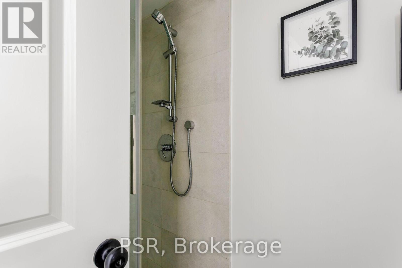 38 Wyndham Street, Toronto, Ontario  M6K 1R7 - Photo 25 - C13217060