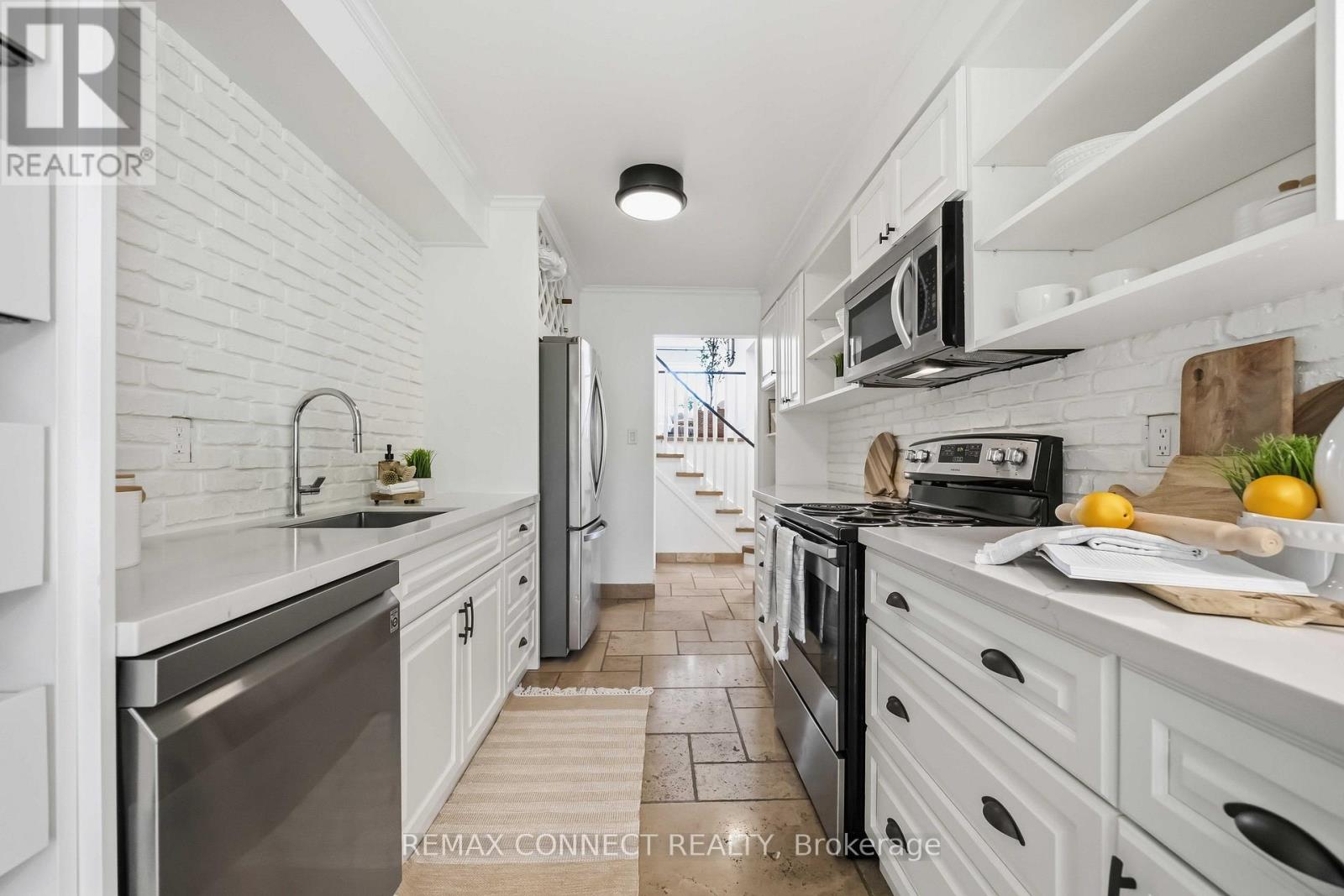 64 Coalport Drive, Toronto, Ontario  M1N 4B7 - Photo 14 - E13211032