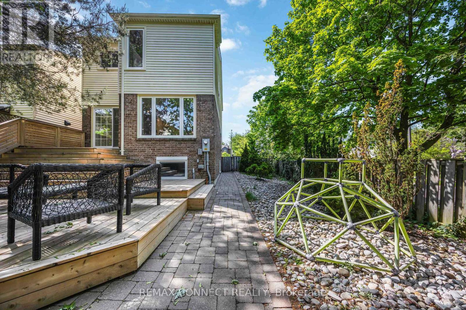 64 Coalport Drive, Toronto, Ontario  M1N 4B7 - Photo 30 - E13211032