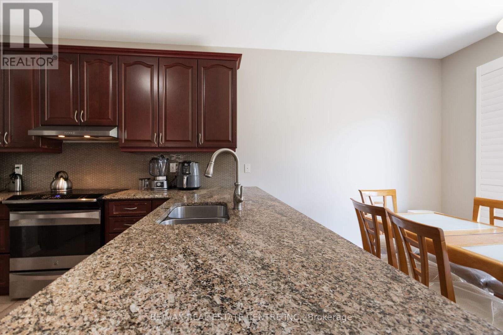 58 Seafair Crescent, Brampton, Ontario  L6Y 5W3 - Photo 15 - W13213488