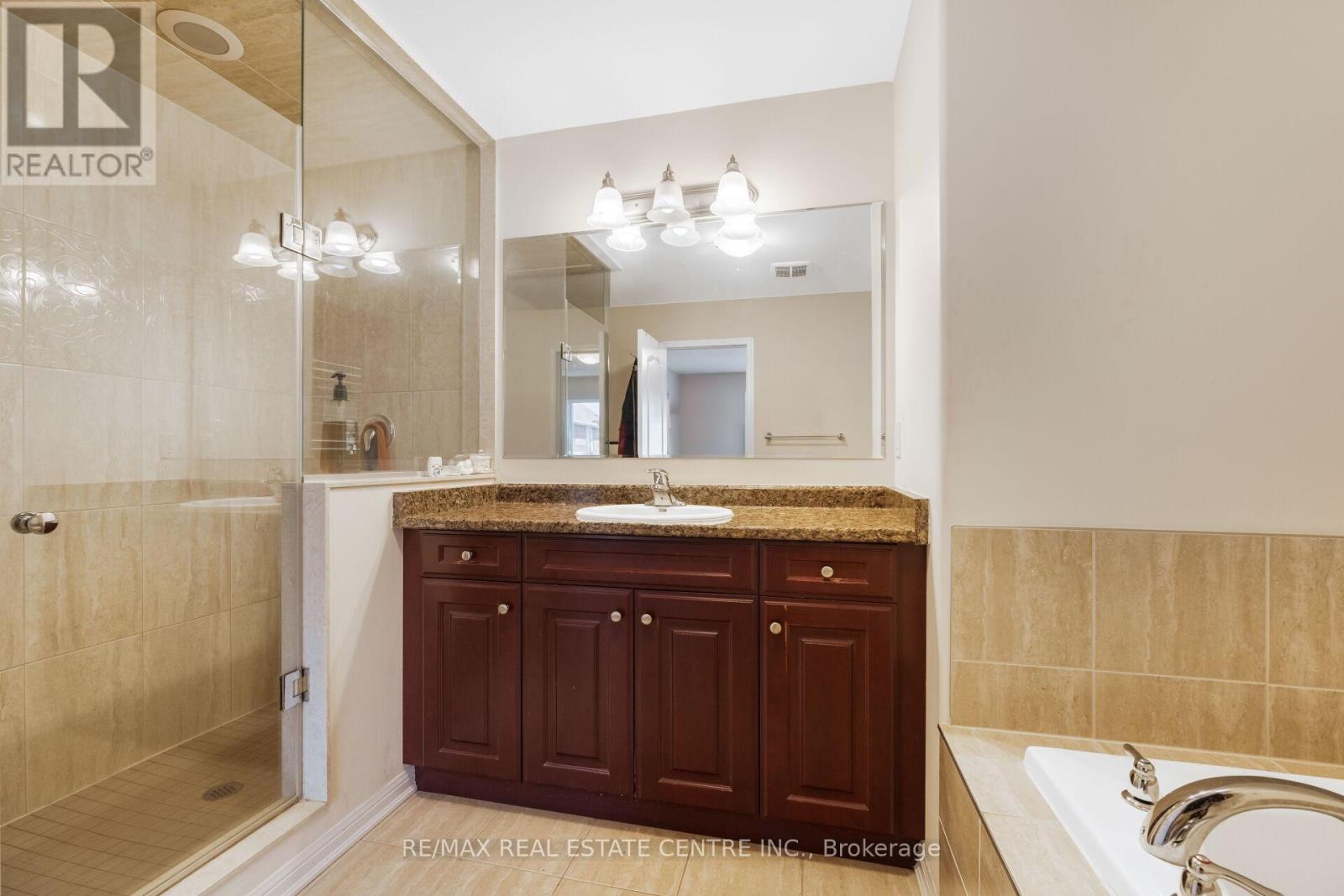 58 Seafair Crescent, Brampton, Ontario  L6Y 5W3 - Photo 29 - W13213488