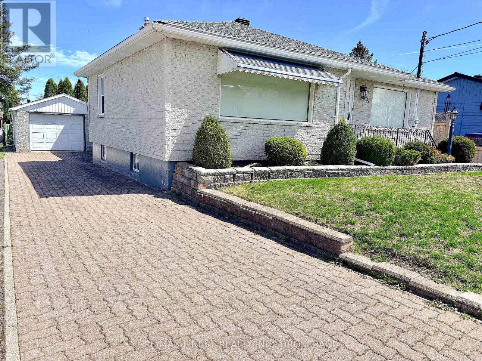 224 Danis Avenue, Cornwall, Ontario  K6H 5E7 - Photo 3 - X13217816