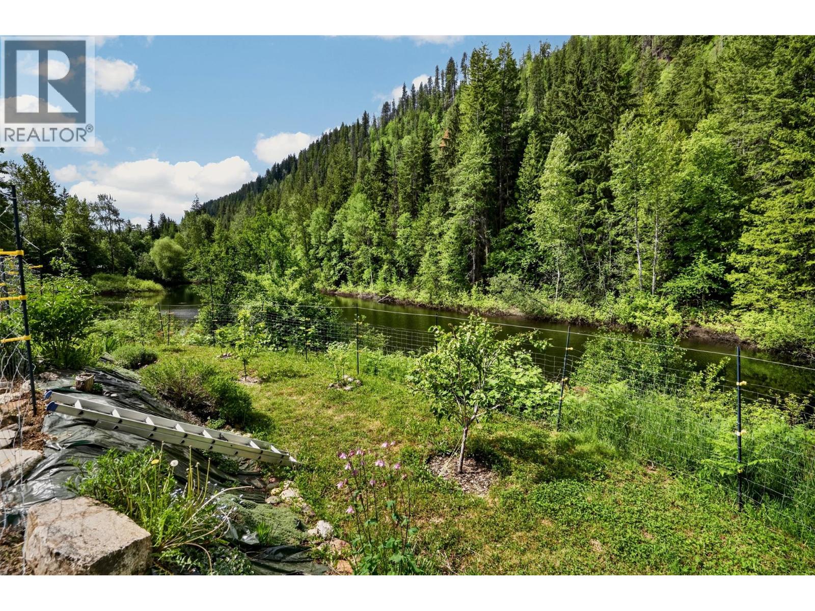 4761 Highway 31, Fletcher Creek, British Columbia  V0G 1M0 - Photo 41 - 10389227