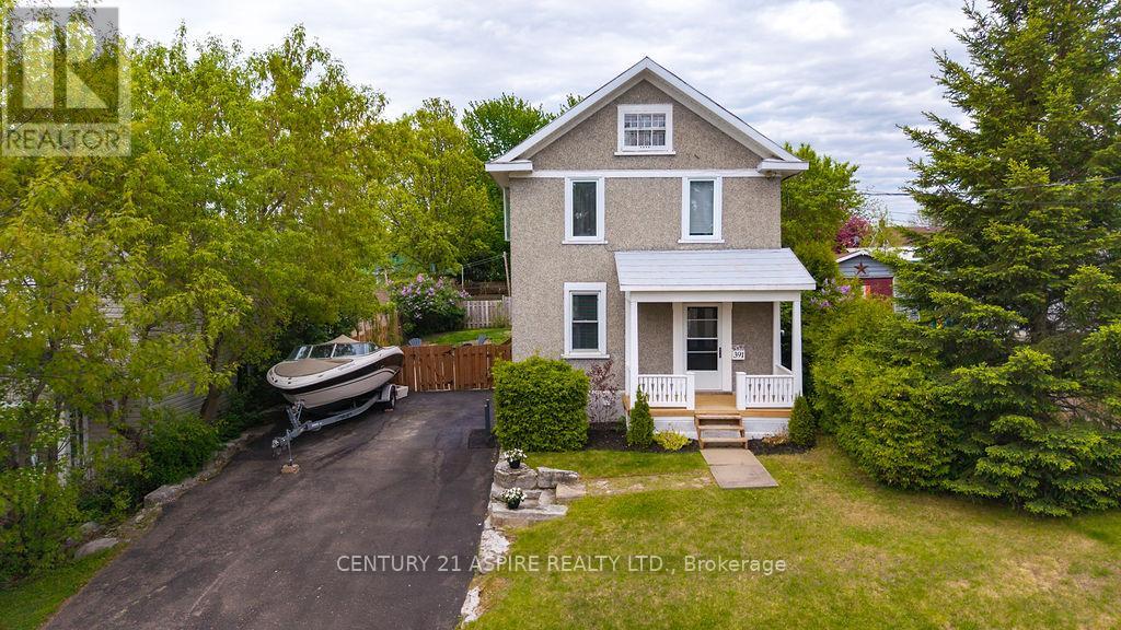 391 Third Avenue, Pembroke, Ontario  K8A 5G9 - Photo 1 - X13217838