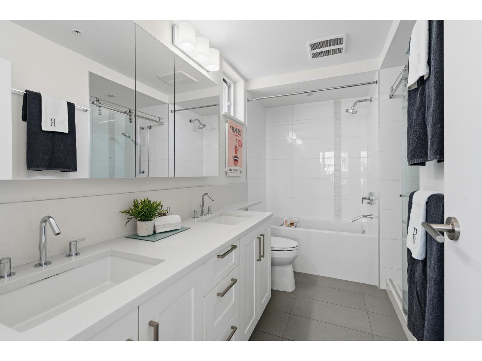 310 1420 Johnston Road, White Rock, British Columbia  V4B 3Z5 - Photo 19 - R3129619