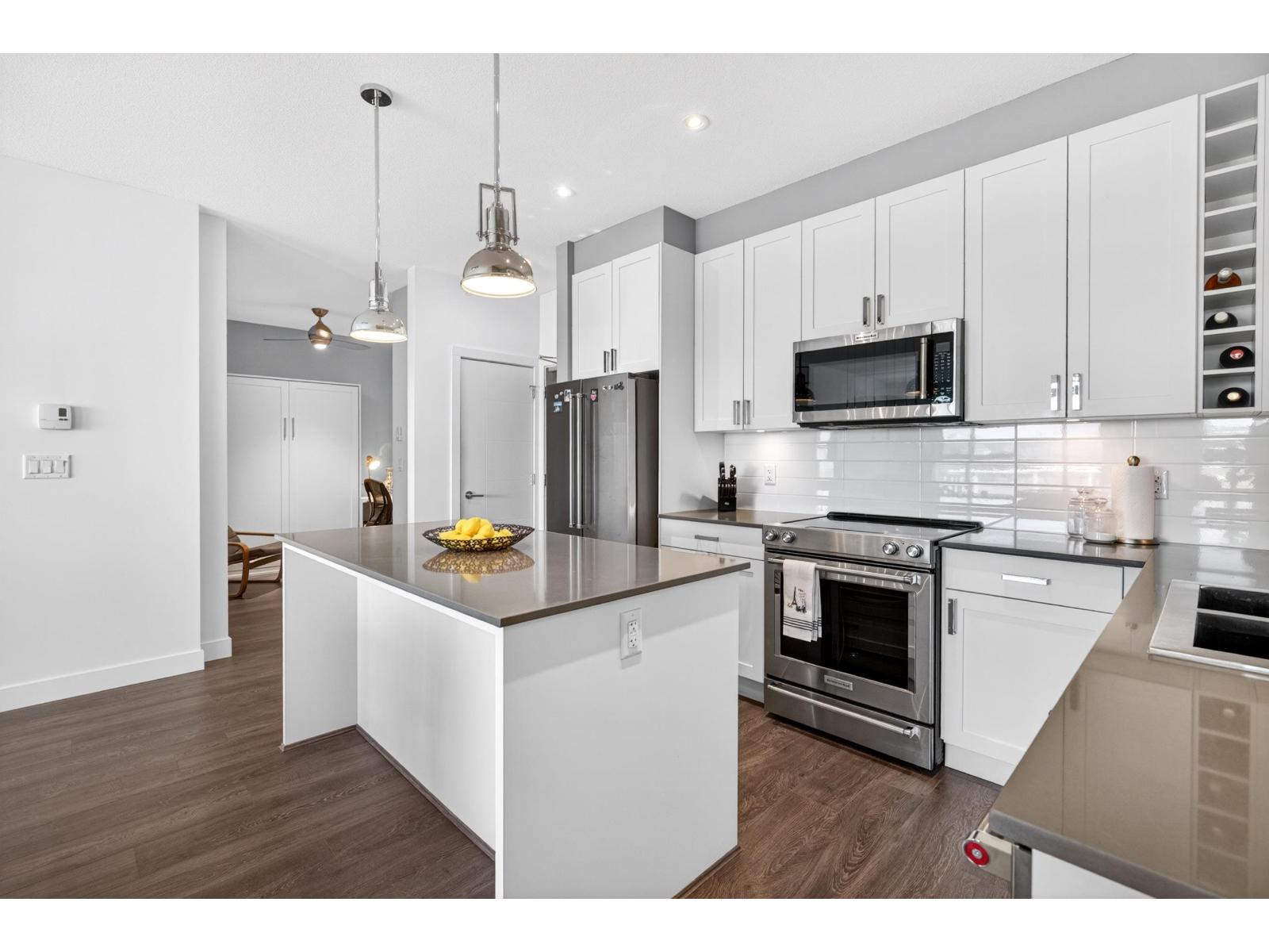 406 16380 64 Avenue, Surrey, British Columbia  V3S 6X6 - Photo 9 - R3129006