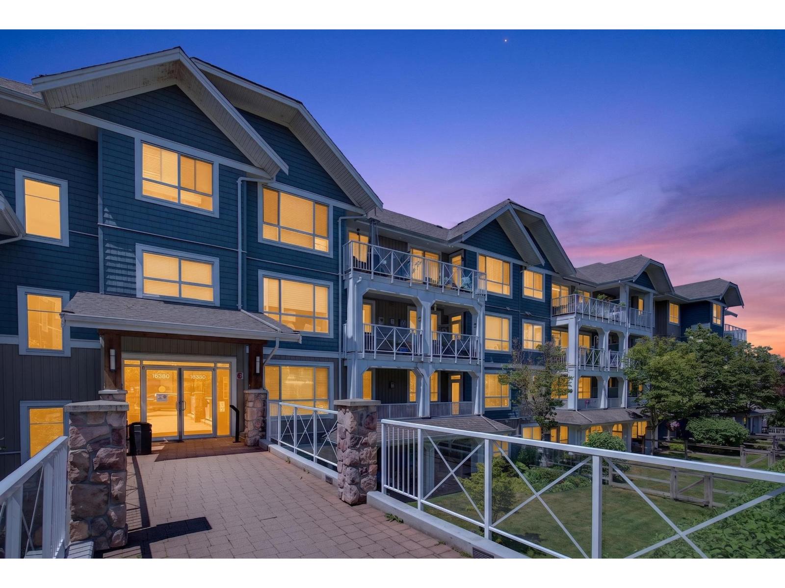 406 16380 64 Avenue, Surrey, British Columbia  V3S 6X6 - Photo 2 - R3129006