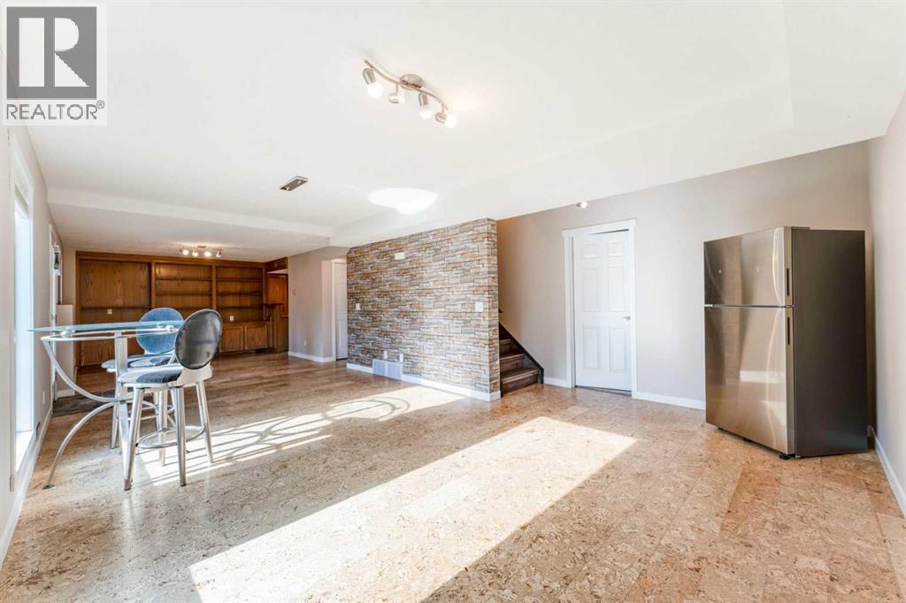 145 Hawkdale Circle NW, Calgary, Alberta  T3G 2W9 - Photo 37 - A2316144