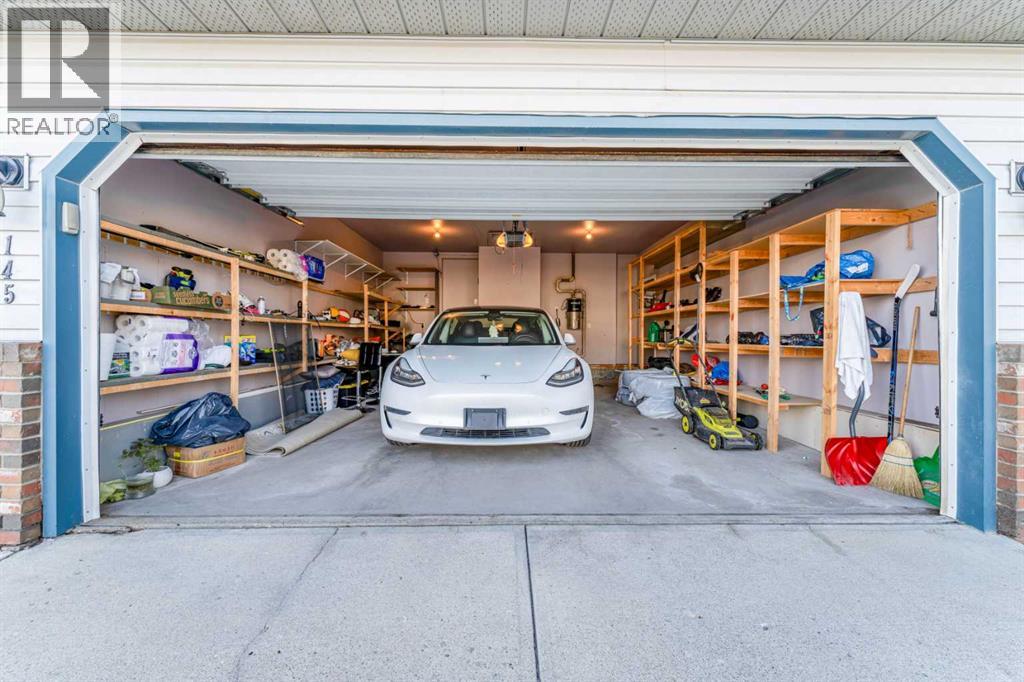 145 Hawkdale Circle NW, Calgary, Alberta  T3G 2W9 - Photo 46 - A2316144