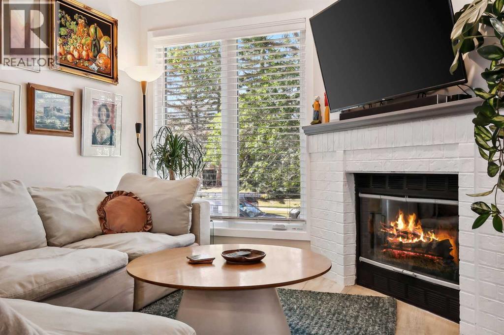109 Coachway Lane SW, Calgary, Alberta  T3H 2V9 - Photo 11 - A2316179