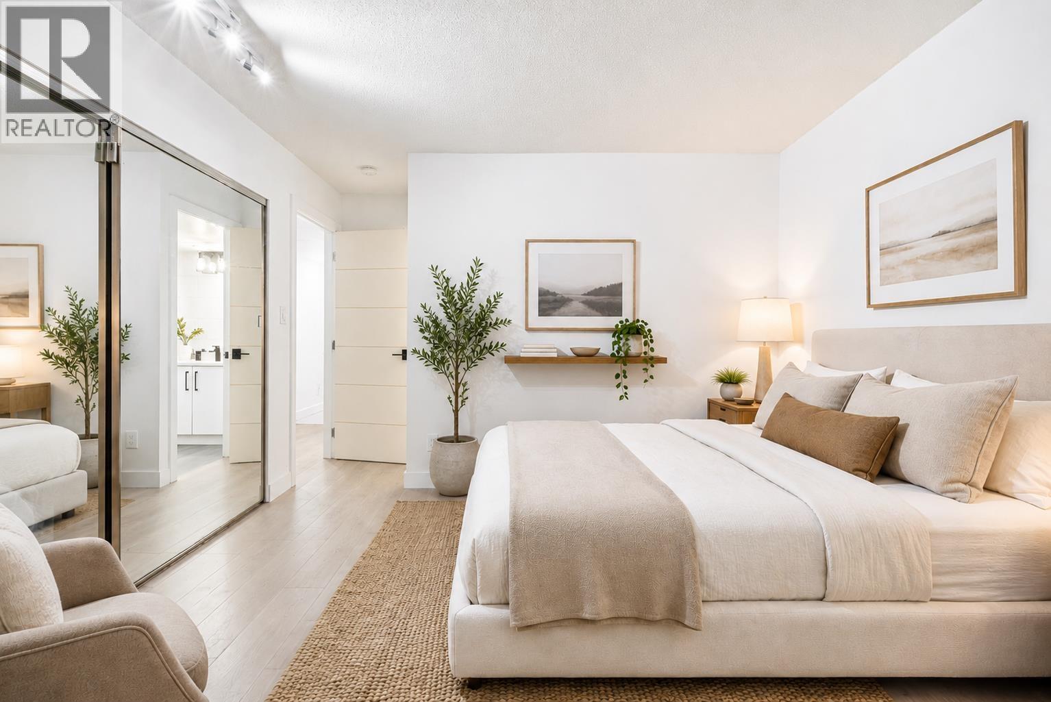 301 789 Jervis Street Street, Vancouver, British Columbia  V6E 2B1 - Photo 1 - R3129970