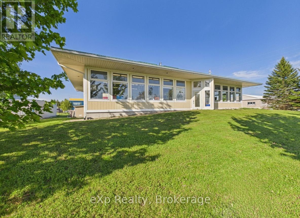 1223 MACKENZIE ROAD, Saugeen Shores, Ontario