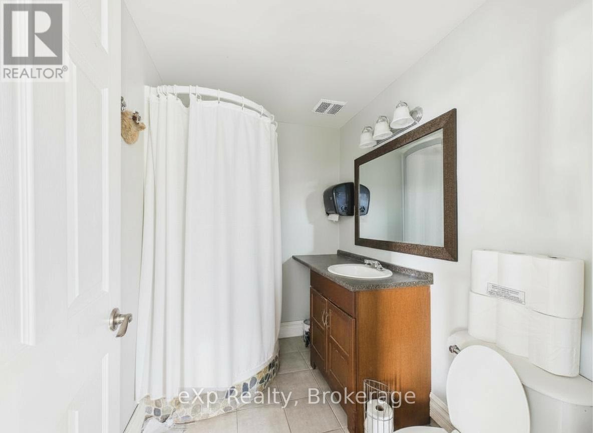 1223 Mackenzie Road, Saugeen Shores, Ontario  N0H 2C6 - Photo 23 - X13217840