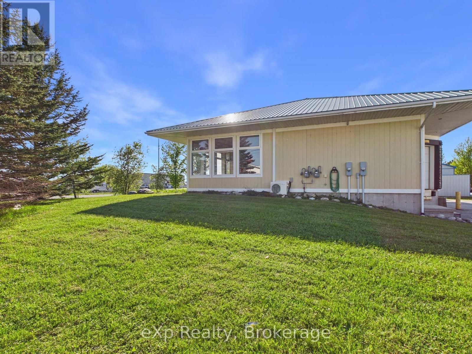 1223 Mackenzie Road, Saugeen Shores, Ontario  N0H 2C6 - Photo 3 - X13217840