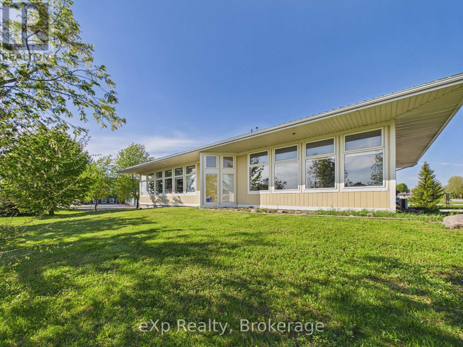 1223 Mackenzie Road, Saugeen Shores, Ontario  N0H 2C6 - Photo 5 - X13217840