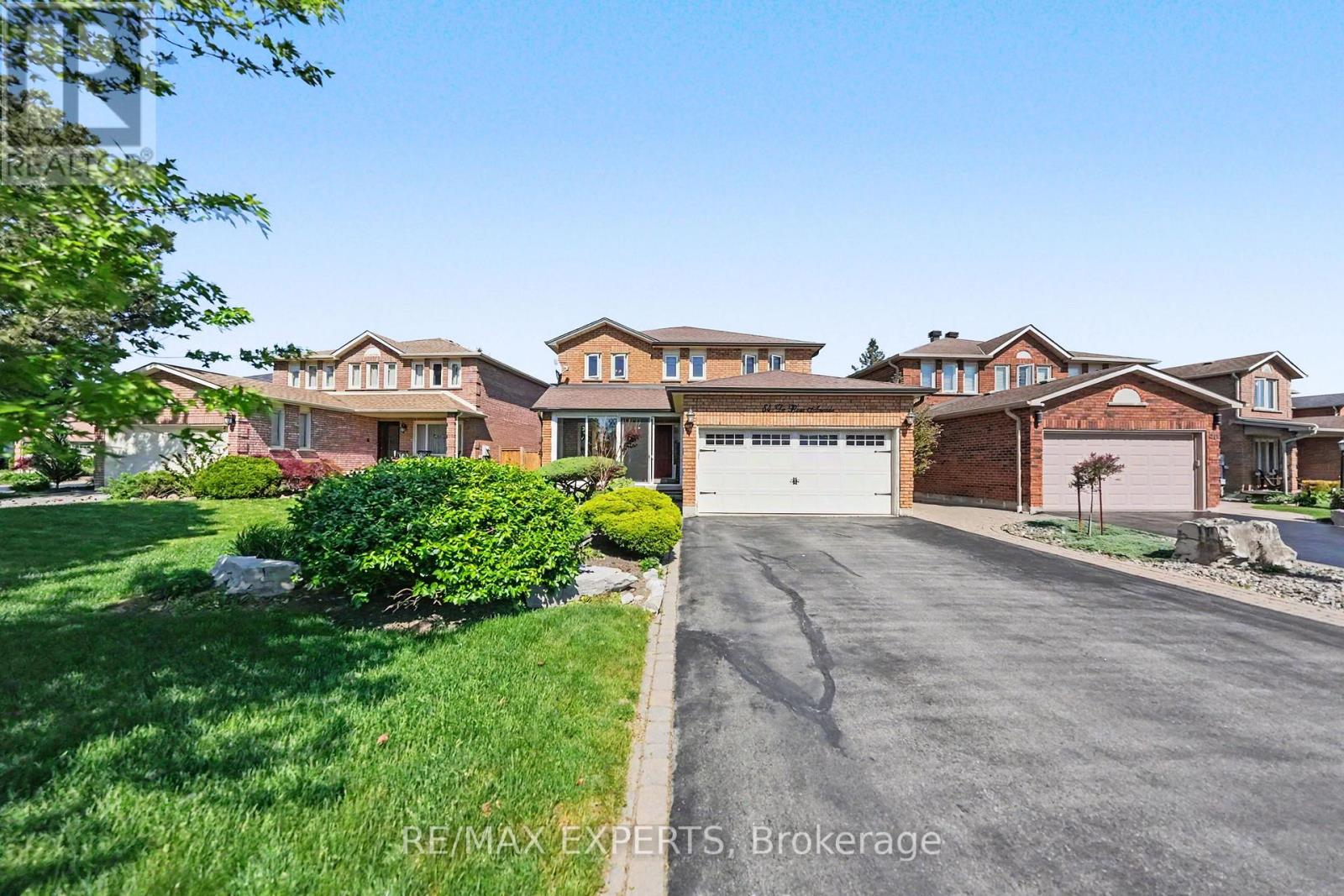 54 De Rose Avenue, Caledon, Ontario  L7E 1B4 - Photo 5 - W13217810