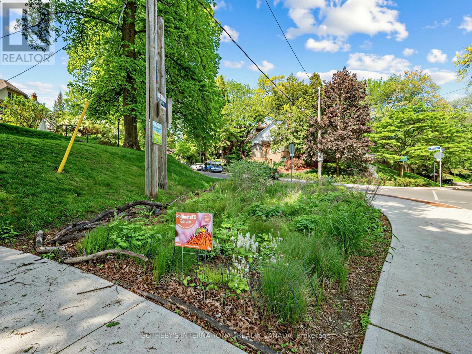 32 Regal Road, Toronto, Ontario  M6H 2J7 - Photo 31 - W13217818