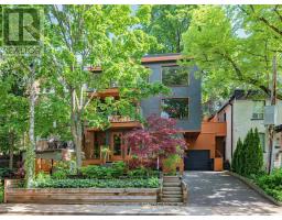 32 REGAL ROAD, Toronto, Ontario