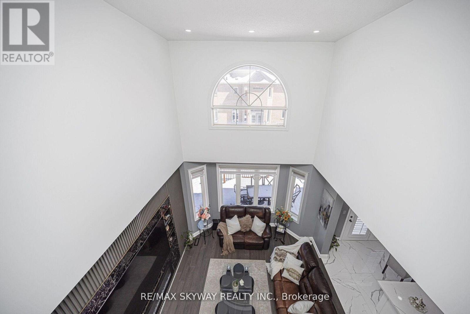 44 Eaglesprings Crescent, Brampton, Ontario  L6P 2W2 - Photo 14 - W13217822