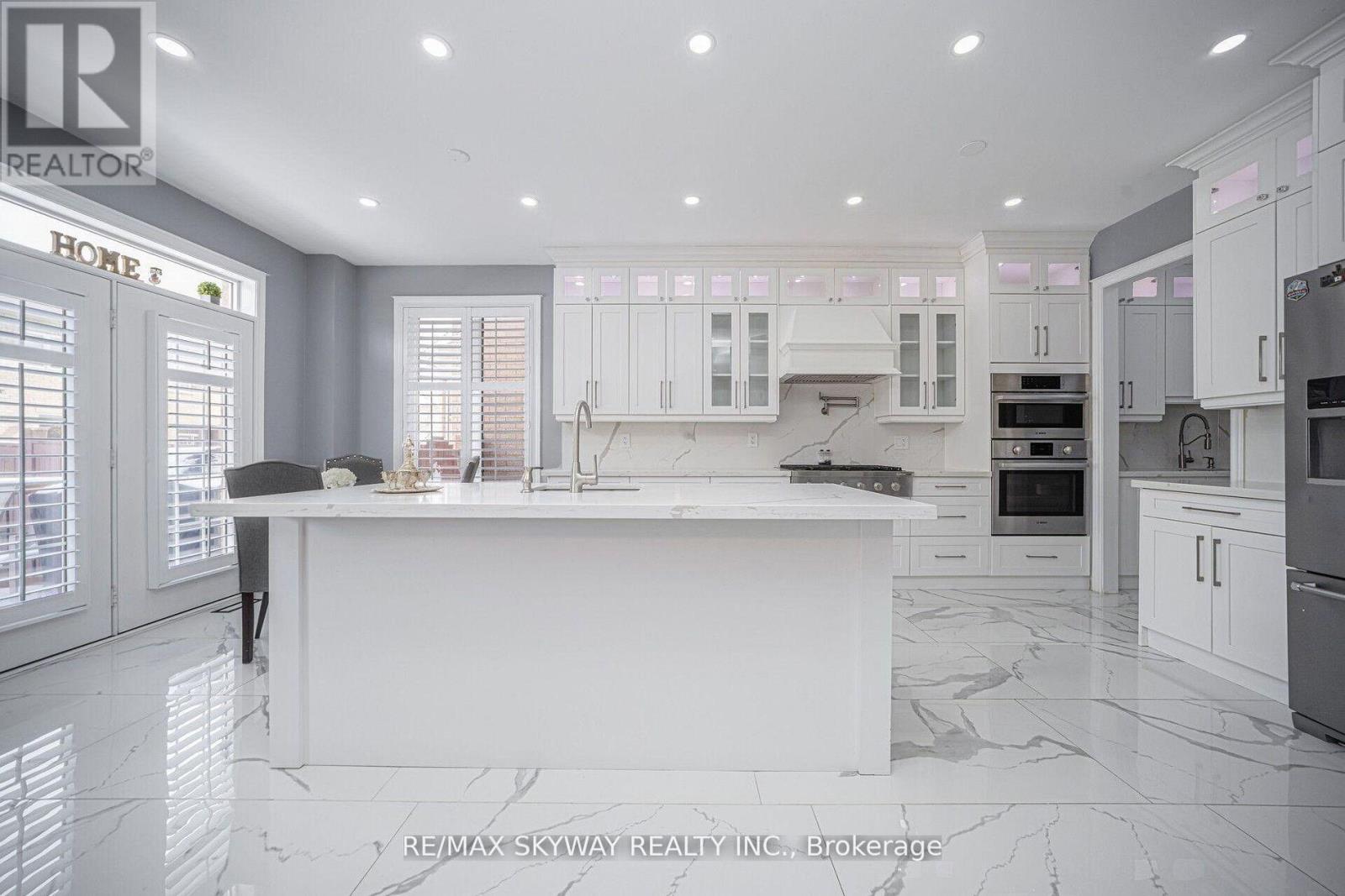44 Eaglesprings Crescent, Brampton, Ontario  L6P 2W2 - Photo 15 - W13217822