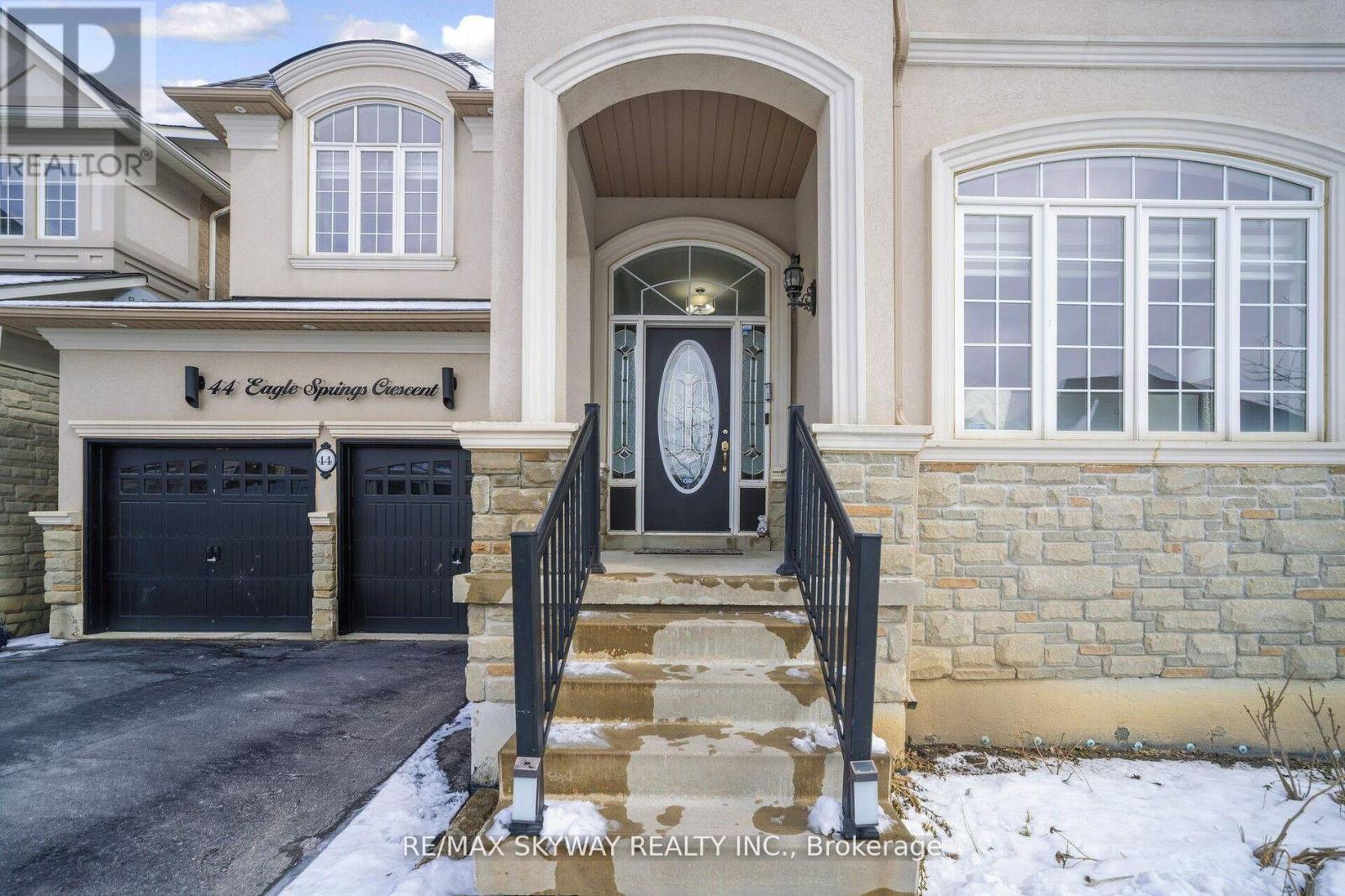 44 Eaglesprings Crescent, Brampton, Ontario  L6P 2W2 - Photo 6 - W13217822