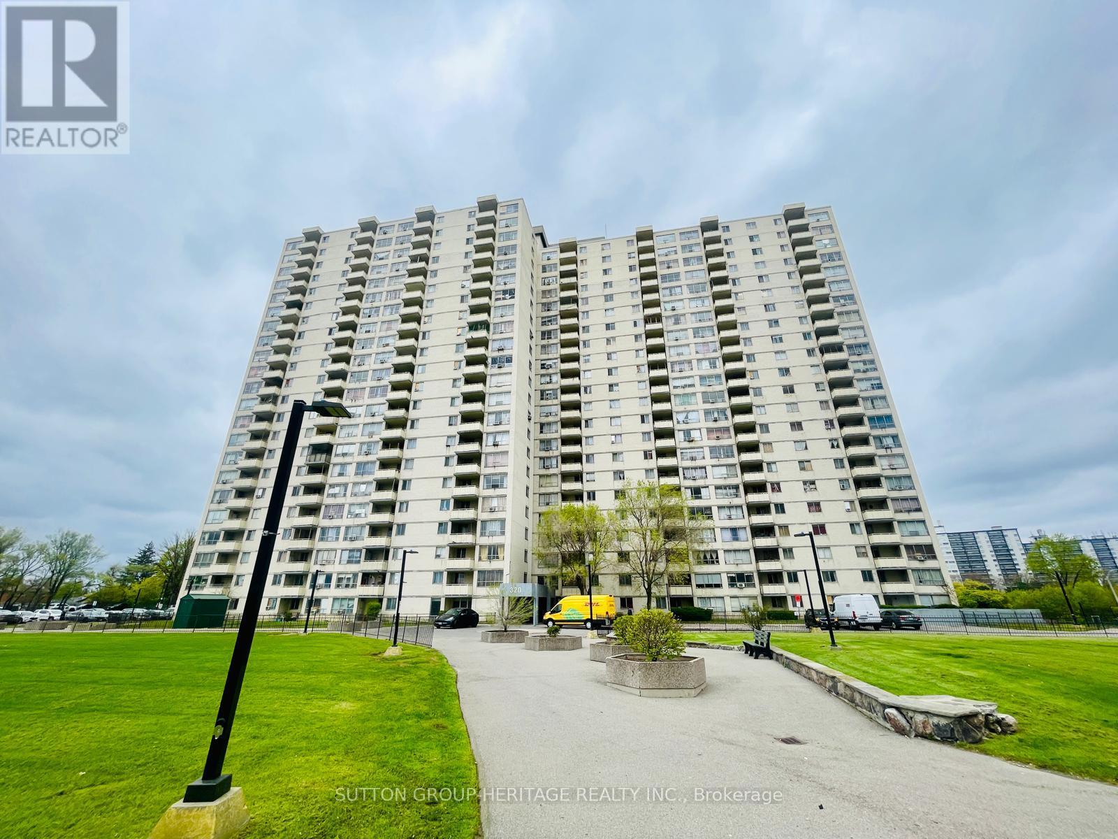 1613 - 320 Dixon Parkway, Toronto, Ontario  M9R 1S8 - Photo 7 - W13217856