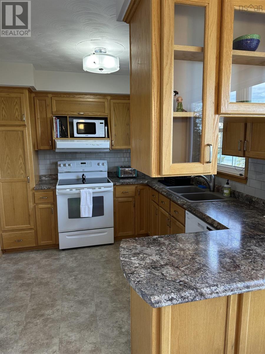 10419 16 Highway, Guysborough, Nova Scotia  B0H 1N0 - Photo 16 - 202612230