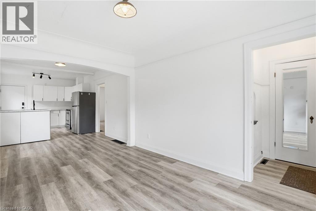 105 LONGWOOD Road N Unit# 1, Hamilton, Ontario