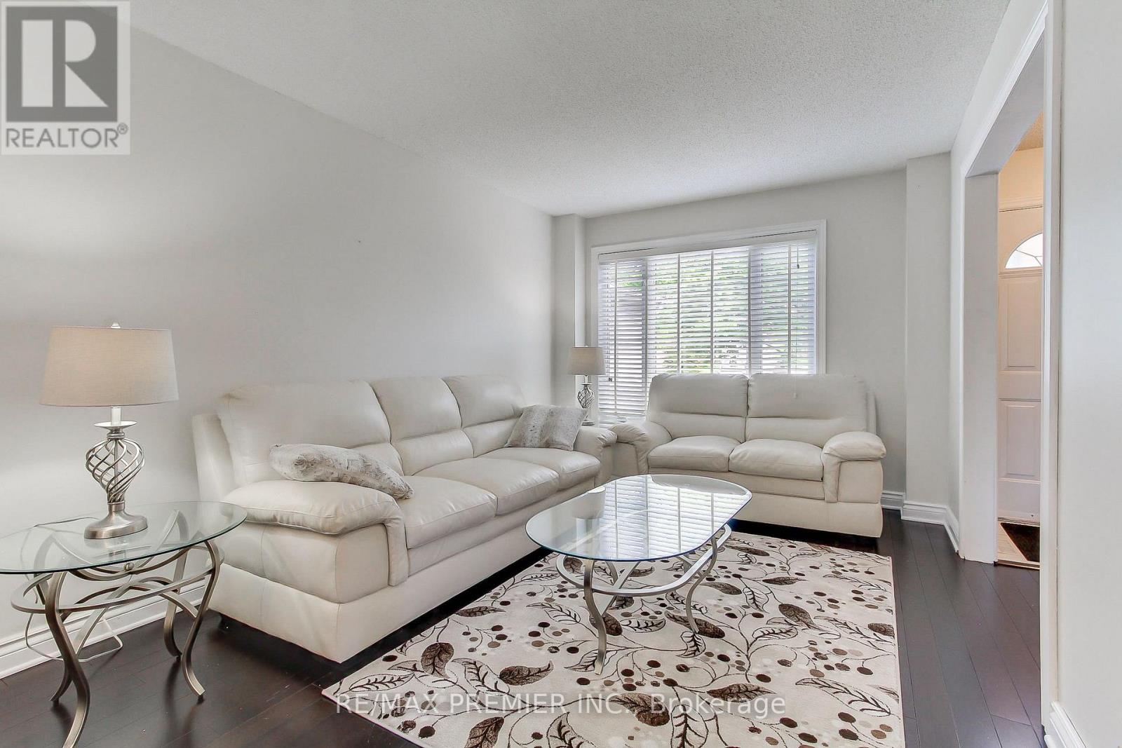 28 Palmer Drive, Ajax, Ontario  L1S 5W8 - Photo 4 - E13211684