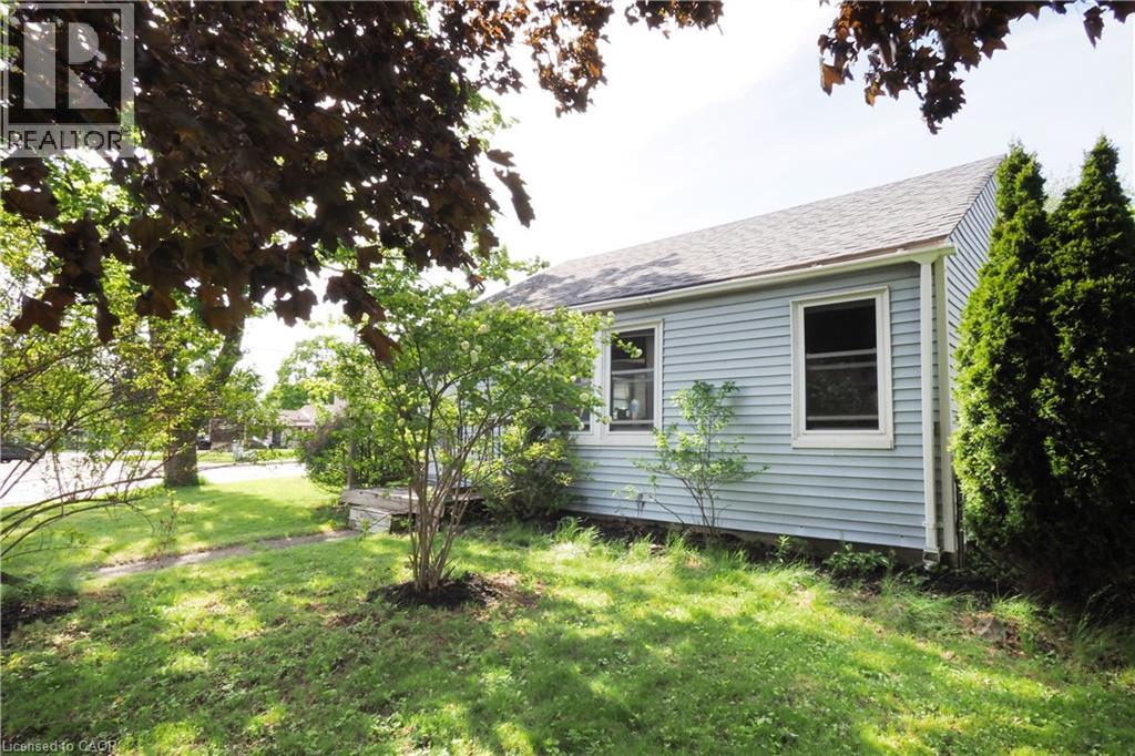 1 Forbes Street, Cambridge, Ontario  N3C 2E1 - Photo 3 - 40832509