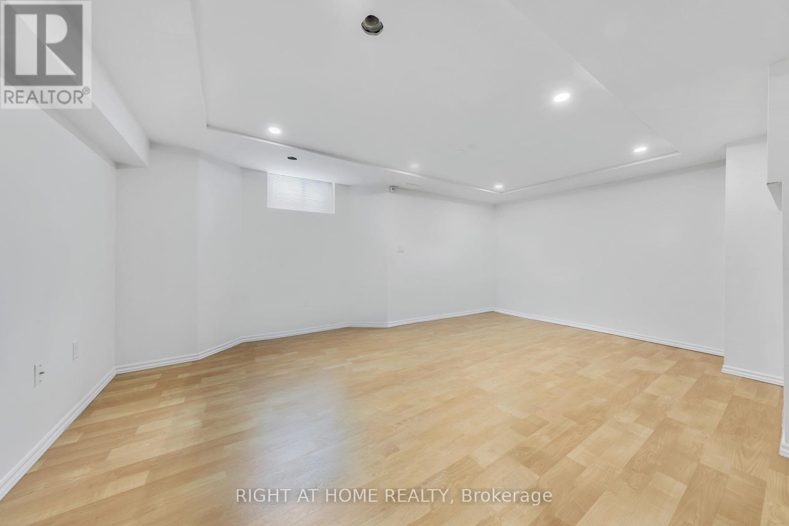 740 Village Green Boulevard, Mississauga, Ontario  L5E 3K8 - Photo 28 - W13157206